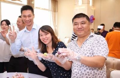 月圓中秋,情滿中介--深房中協(xié)五星經(jīng)紀(jì)人員及家屬中秋專屬親情活動(dòng)圓滿召開(kāi)_娛樂(lè)_網(wǎng)